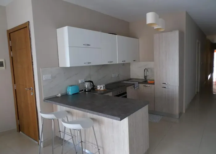 Апартаменты Mediterranean Vista Сент-Полс-Бей